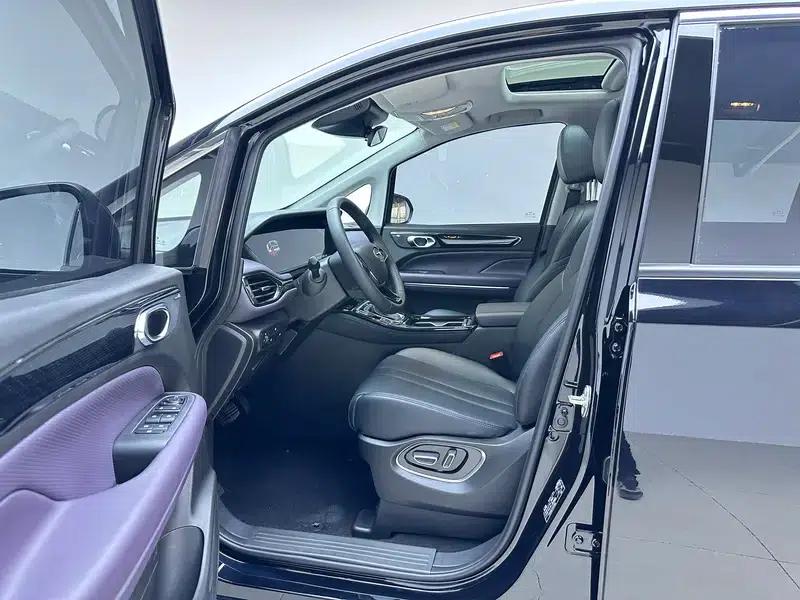 Trumpchi M6 2025 MAX 270T WDCT Luxury Edition — миниатюра 17