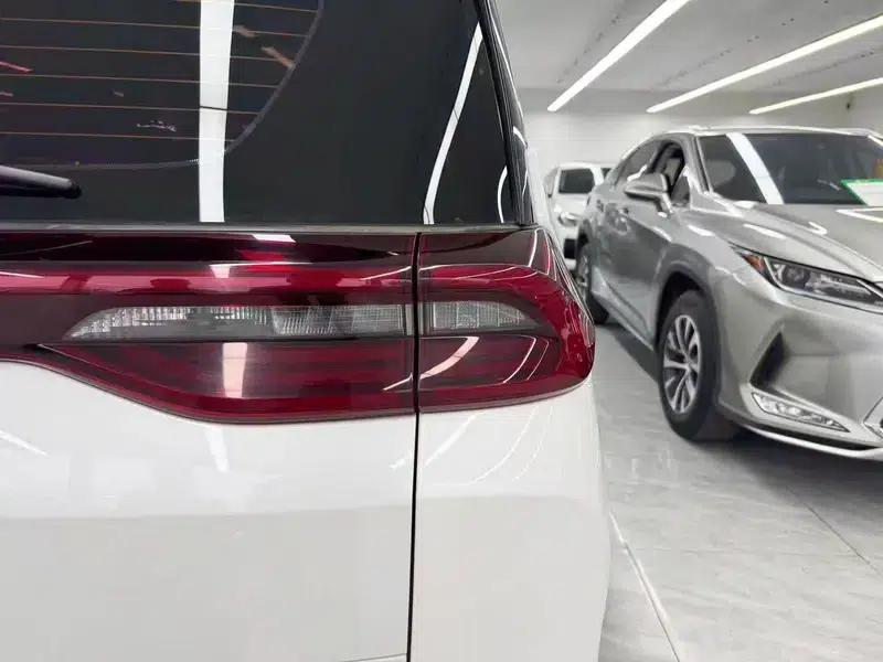Trumpchi M6 2019 270T Automatic Premium Edition 6-seater National V Emission Standard — миниатюра 9