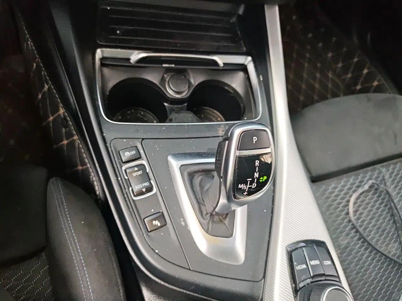 BMW 2 Series 2018 225i Luxury Model with M Sport Package — миниатюра 13