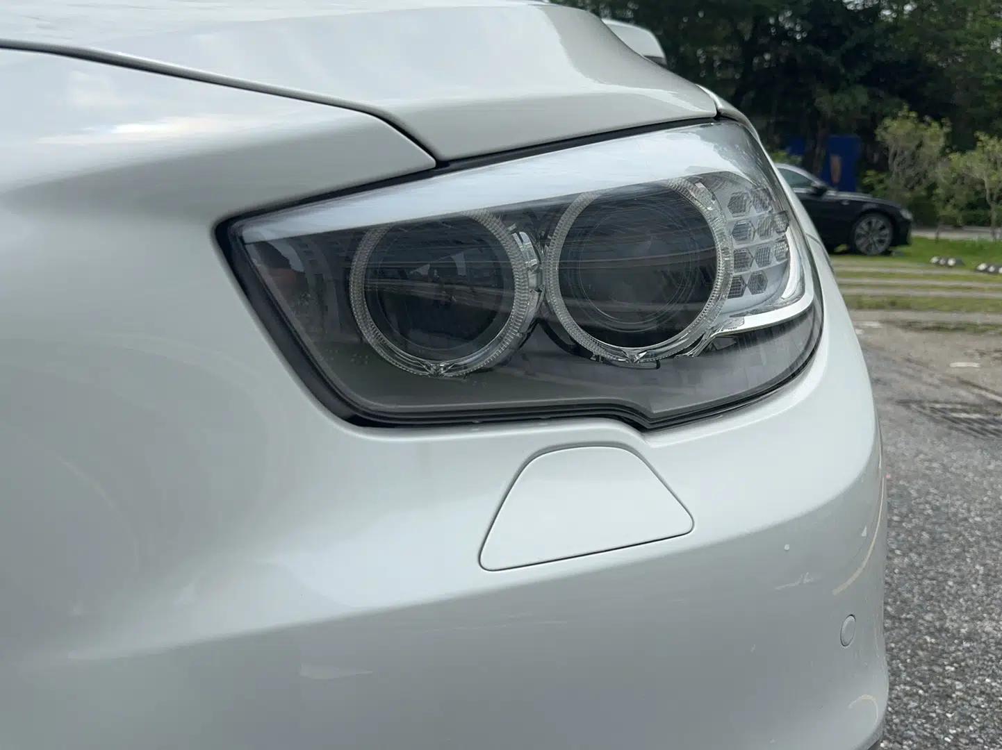 BMW 5 Series GT 2015 528i Leading Model — миниатюра 8