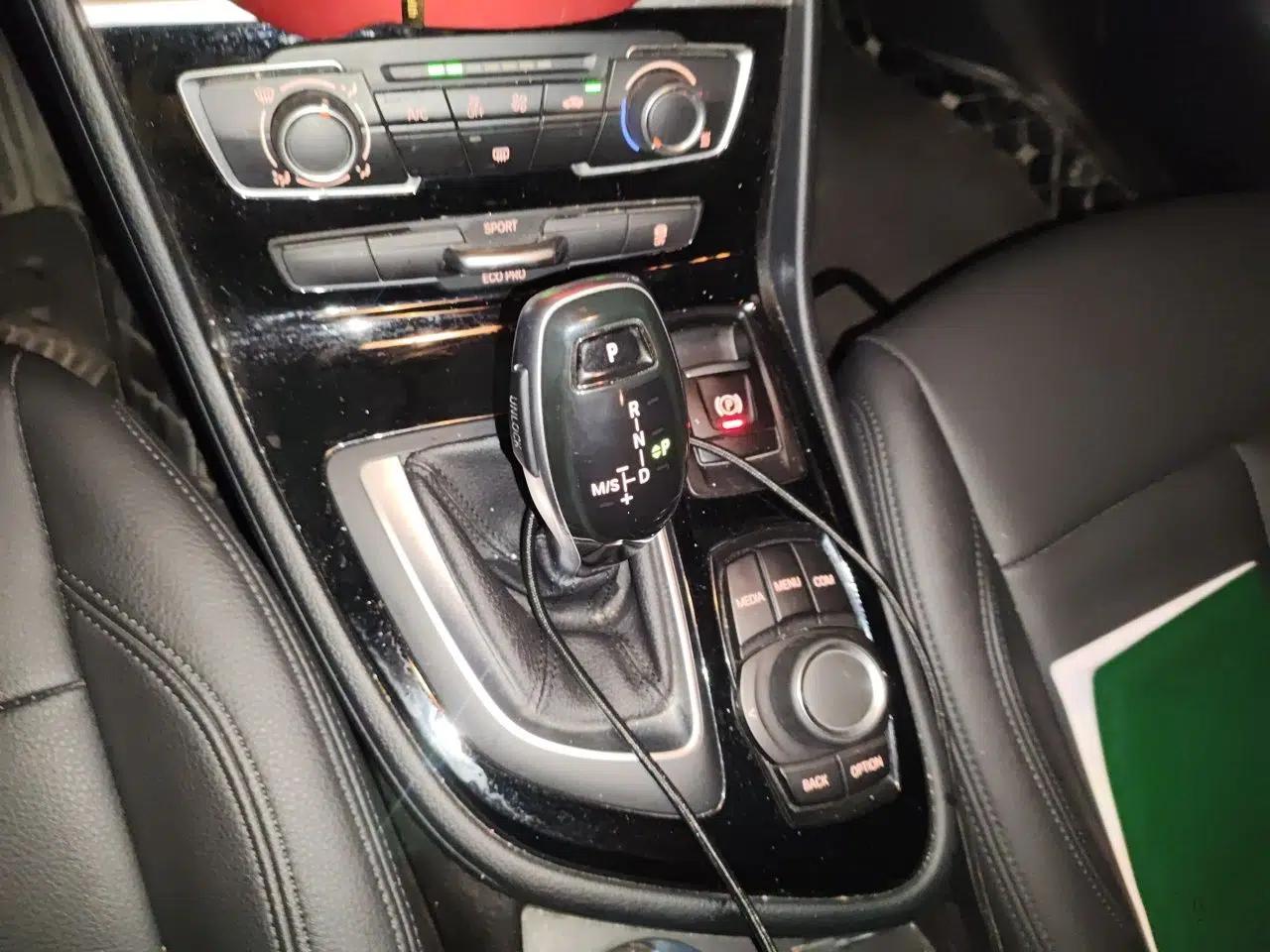 BMW 2 Series Gran Tourer 2018 220i Leading Model — миниатюра 11