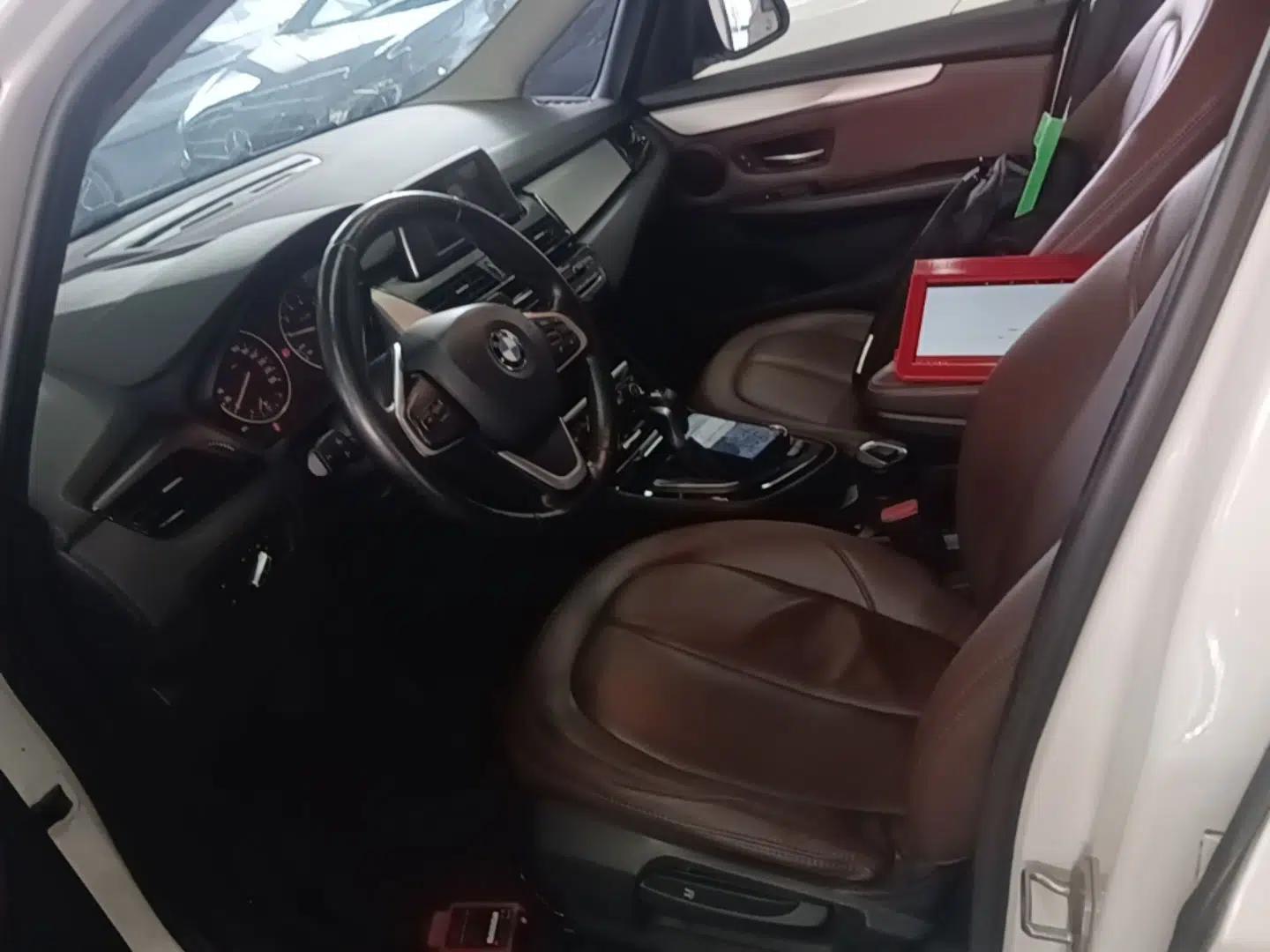 BMW 2 Series Gran Tourer 2015 218i Leading Model — миниатюра 17