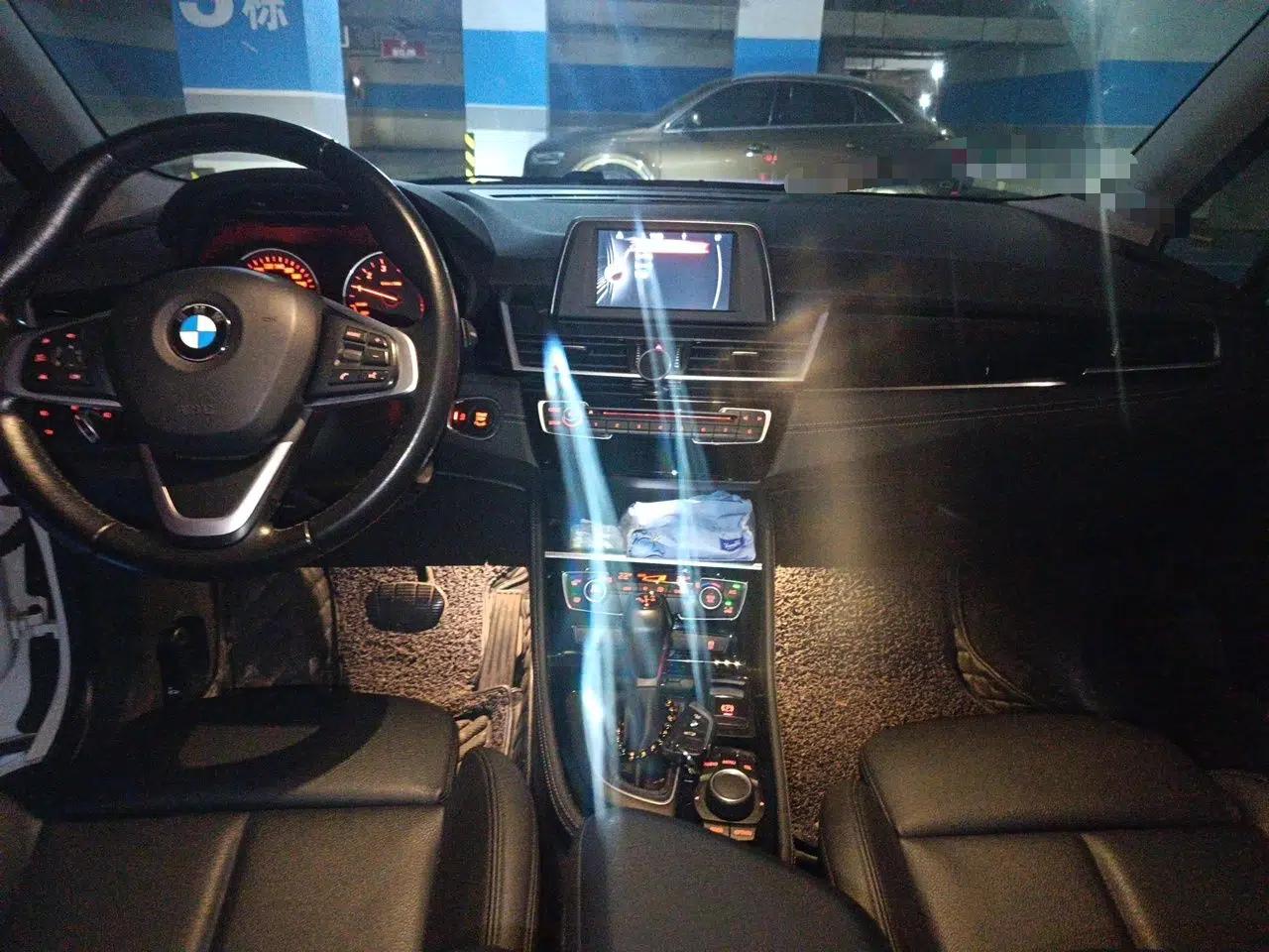 BMW 2 Series Gran Tourer 2015 218i Sports Design Package — миниатюра 9