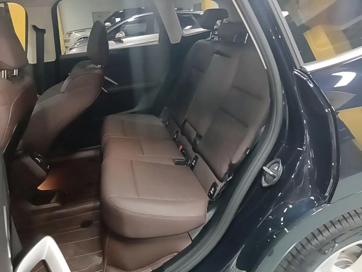 BMW iX1 2023 eDrive25L X Design Package — миниатюра 25