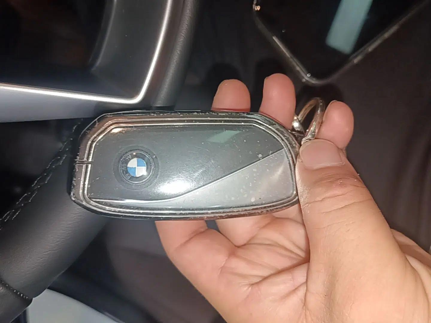 BMW iX1 2023 eDrive25L X Design Package — миниатюра 28