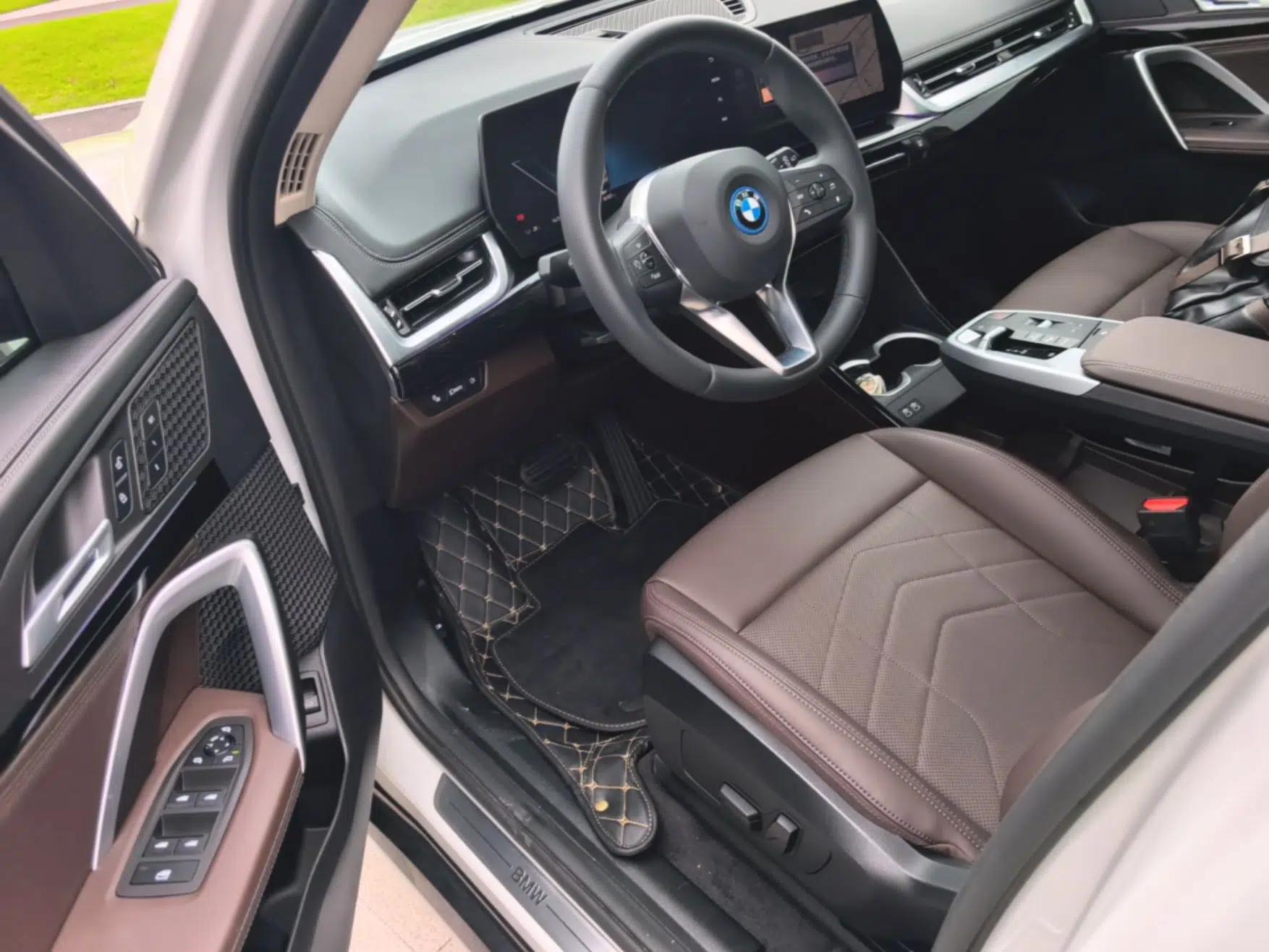 BMW iX1 2025 eDrive25L X Design Package — миниатюра 18