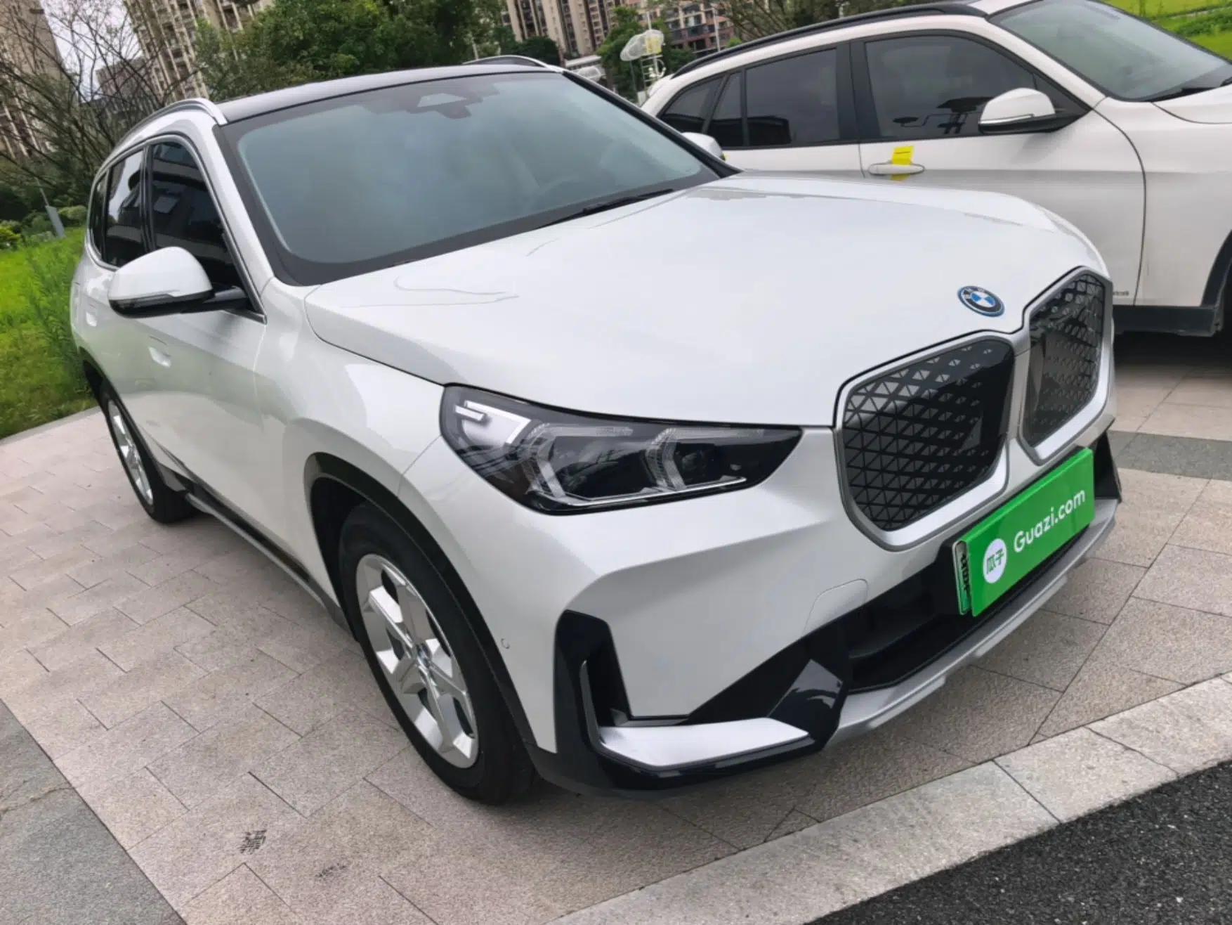 BMW iX1 2025 eDrive25L X Design Package — миниатюра 3