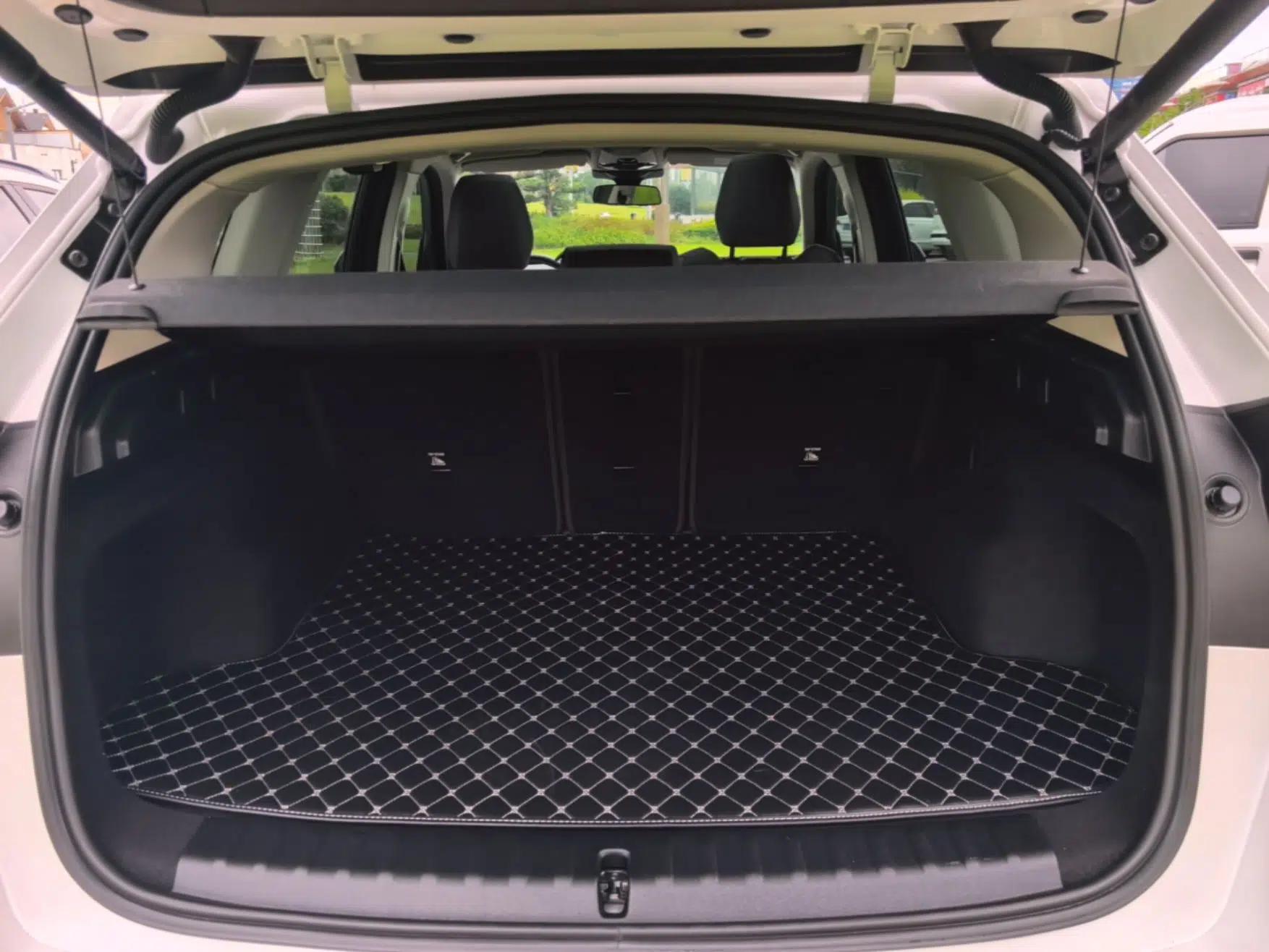 BMW iX1 2025 eDrive25L X Design Package — миниатюра 22