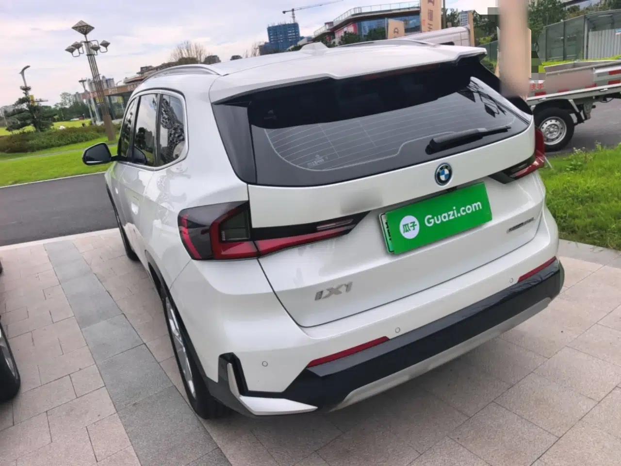 BMW iX1 2025 eDrive25L X Design Package — миниатюра 4