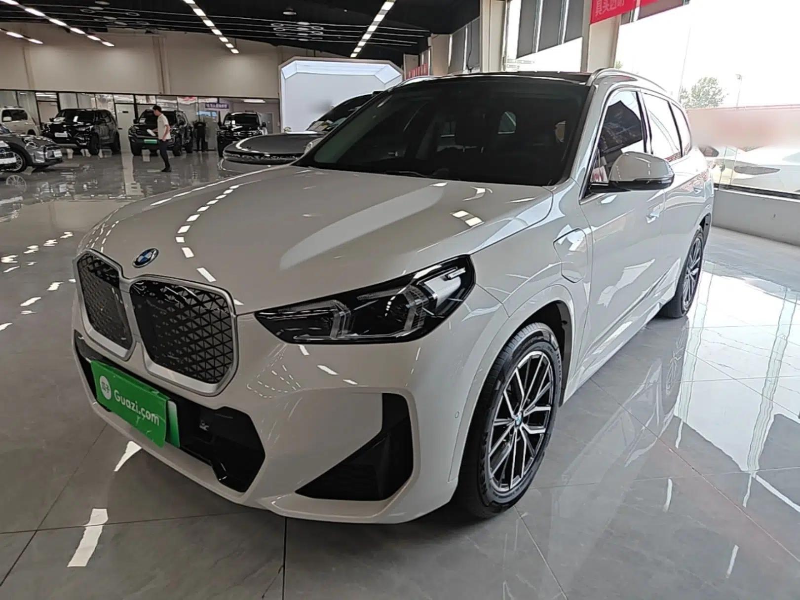 BMW iX1 2025 eDrive25L M Sport Package — миниатюра 1