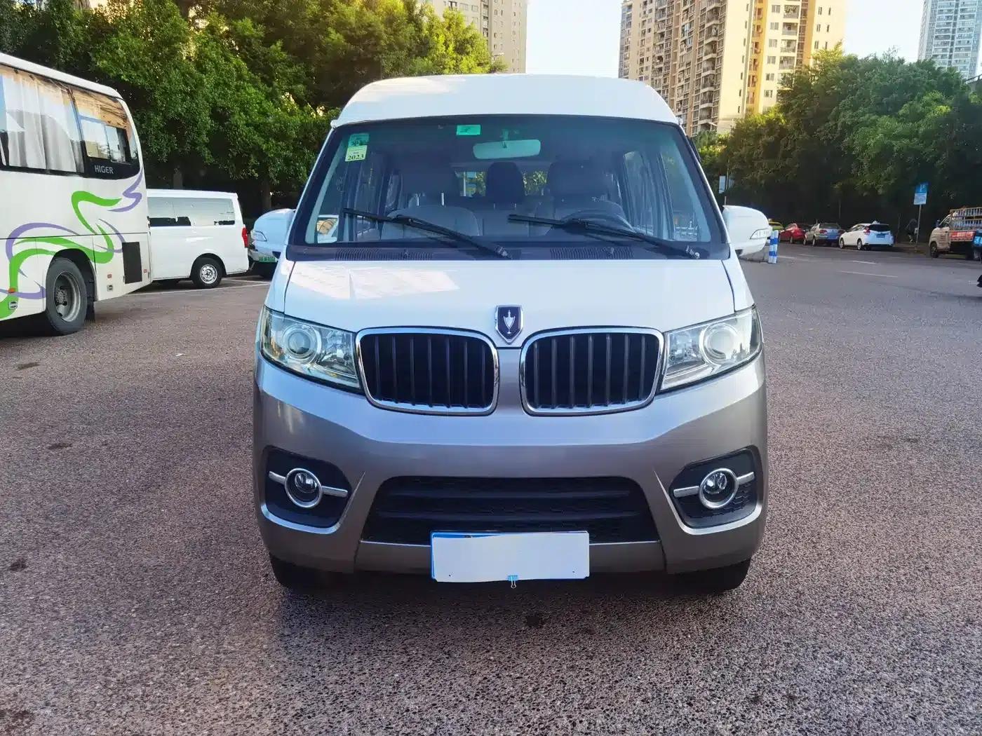New Hiace X30L 2016 1.3L Wealth Edition DLC C12 — миниатюра 2