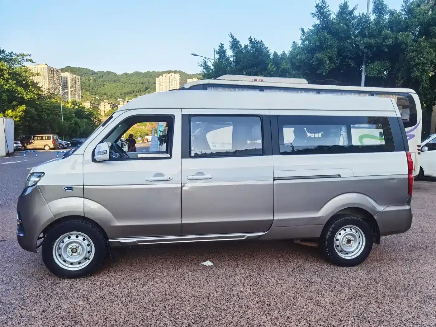 New Hiace X30L 2016 1.3L Wealth Edition DLC C12 — миниатюра 3