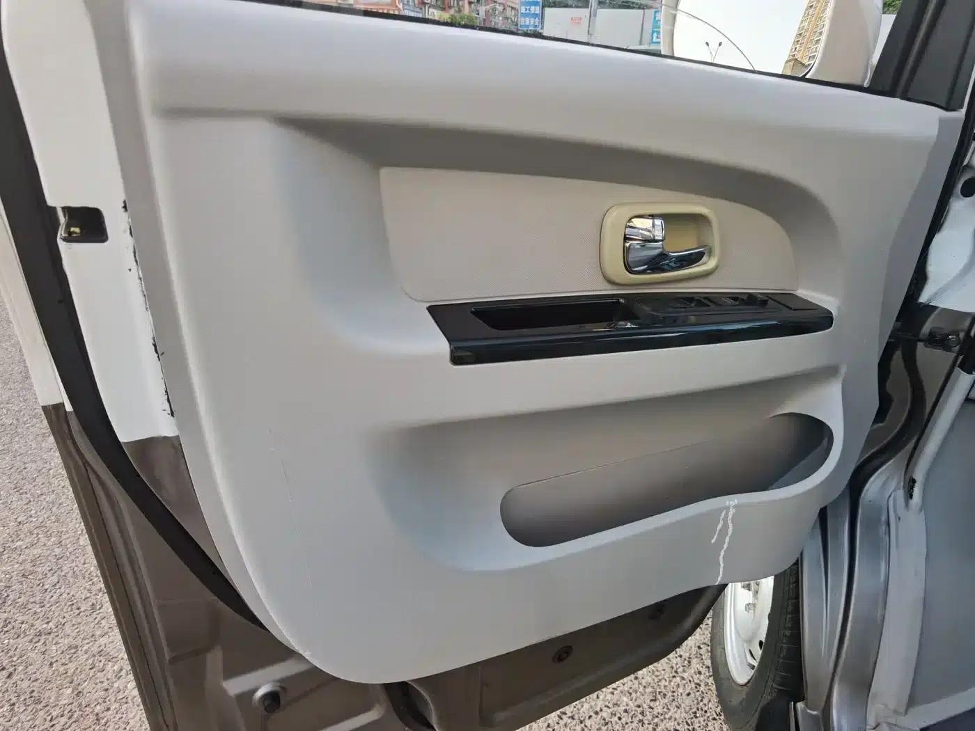 New Hiace X30L 2016 1.3L Wealth Edition DLC C12 — миниатюра 23