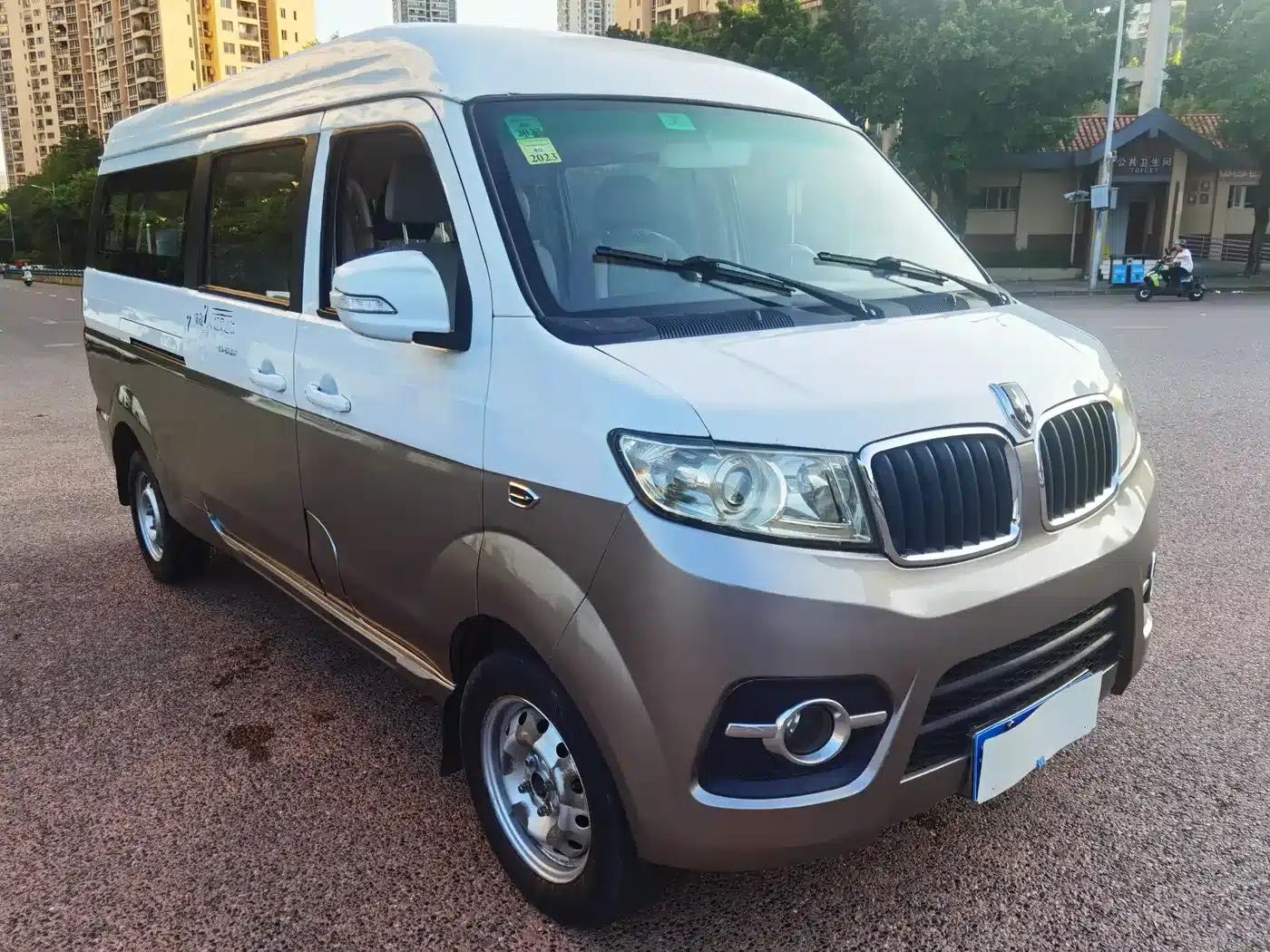 New Hiace X30L 2016 1.3L Wealth Edition DLC C12 — миниатюра 4