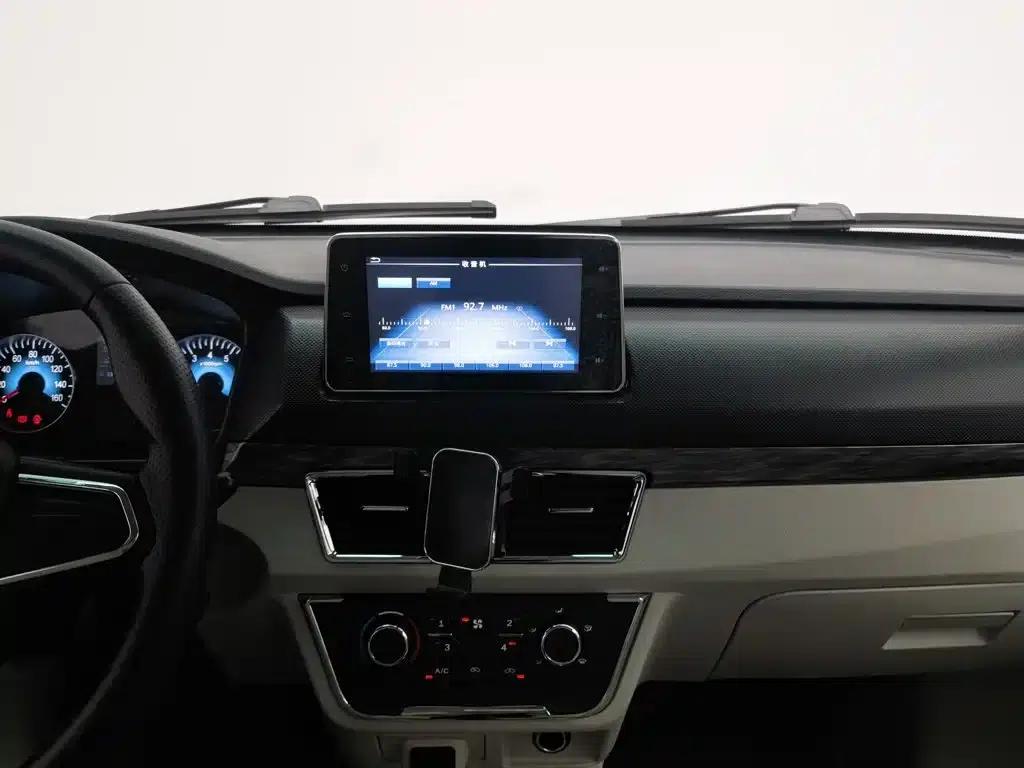 New Haishi X30L 2024 Wealth Edition Bus, 5/6/7 Seats, Front-Mounted Air Conditioning — миниатюра 12