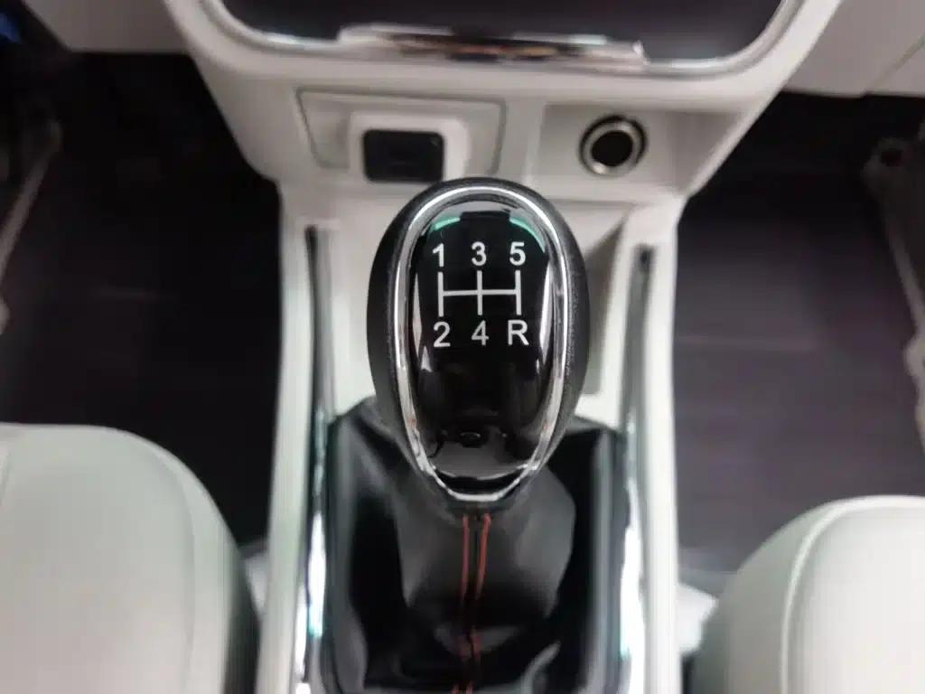 New Haishi X30L 2024 Wealth Edition Bus, 5/6/7 Seats, Front-Mounted Air Conditioning — миниатюра 13