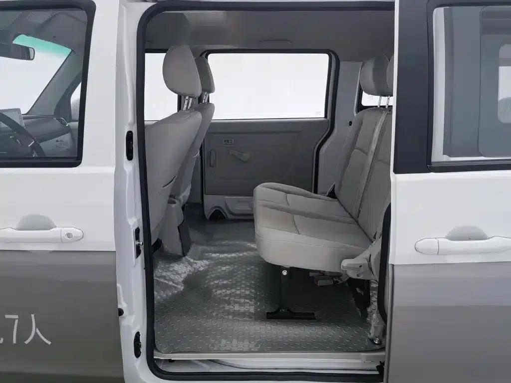 New Haishi X30L 2024 Wealth Edition Bus, 5/6/7 Seats, Front-Mounted Air Conditioning — миниатюра 15