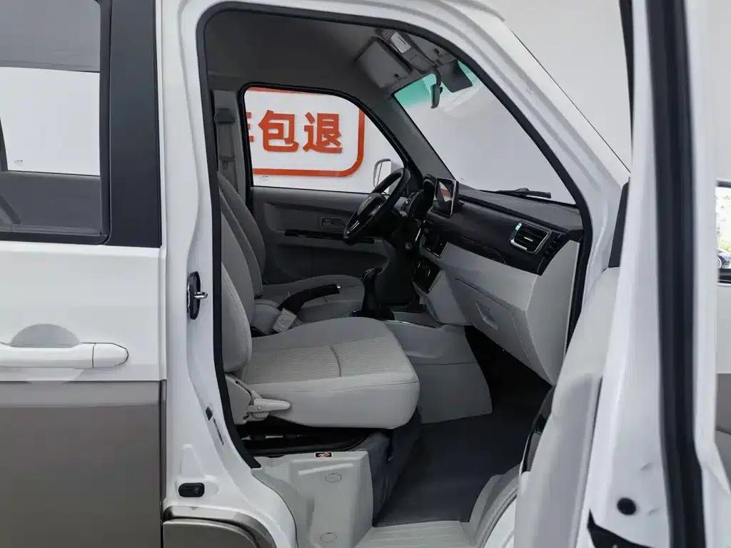 New Haishi X30L 2024 Wealth Edition Bus, 5/6/7 Seats, Front-Mounted Air Conditioning — миниатюра 23