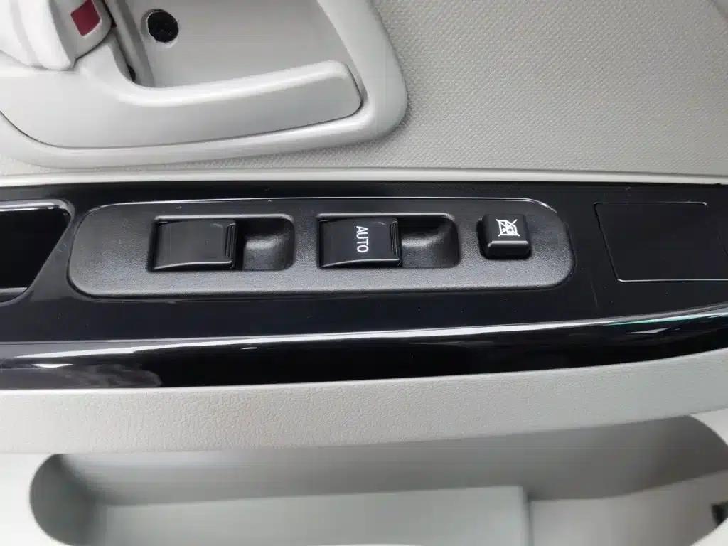 New Haishi X30L 2024 Wealth Edition Bus, 5/6/7 Seats, Front-Mounted Air Conditioning — миниатюра 9