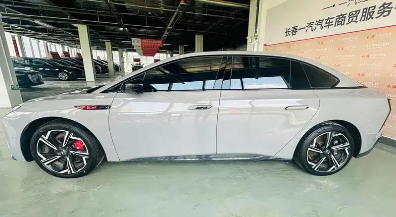 Hongqi EH7 2024 760 Pro+ AWD Edition — миниатюра 2