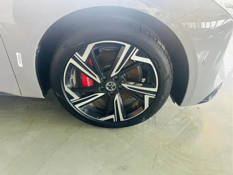 Hongqi EH7 2024 760 Pro+ AWD Edition — миниатюра 5