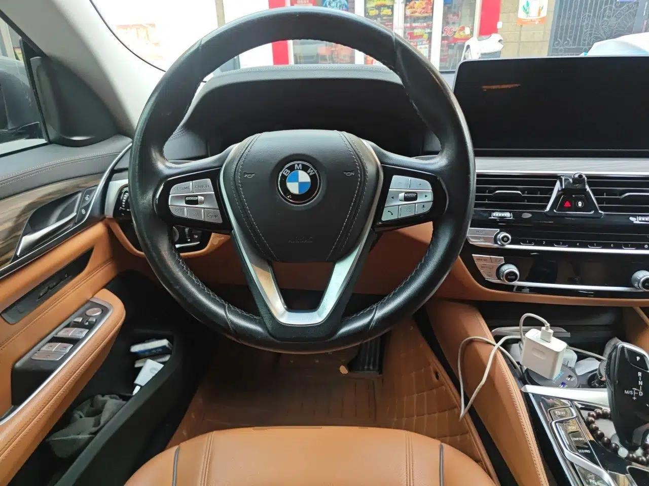 BMW 6 Series BMW 6 Series, imported, 2.0-liter displacement — миниатюра 10