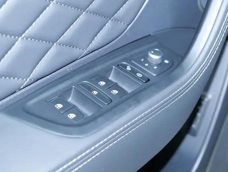 Hongqi HS7 2022 3.0T Automatic 4WD Intelligent Flagship Edition — миниатюра 44