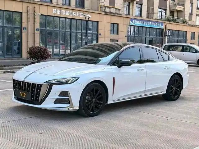 Hongqi H6 2024 2.0T Premium Edition