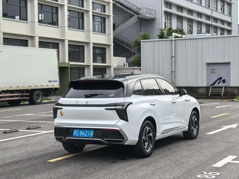 Hongqi HS3 2023 1.5T Goodness Edition — миниатюра 6