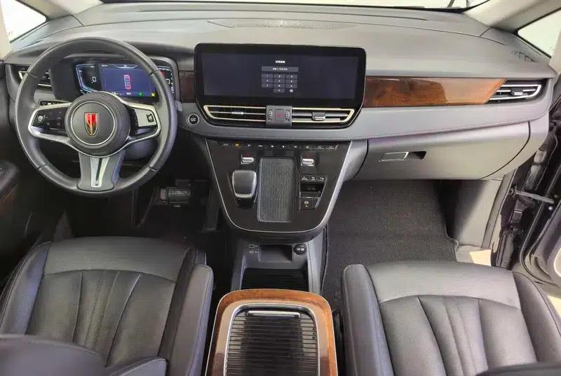 Hongqi HQ9 PHEV 2024 AWD Luxury Edition — миниатюра 7