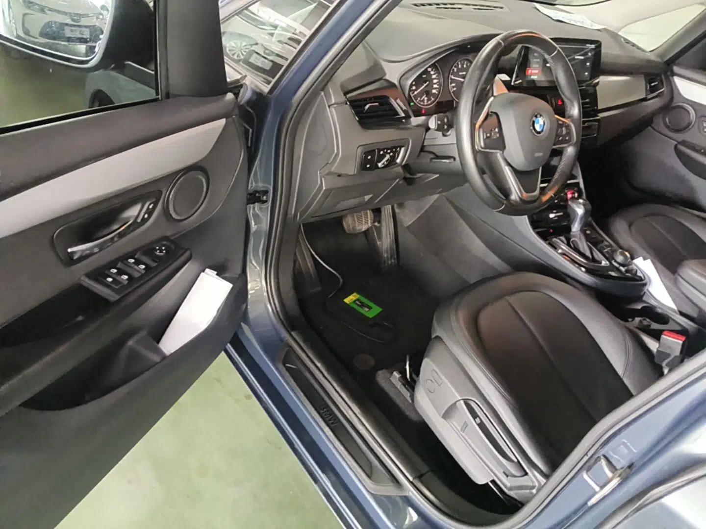 BMW 2 Series Active Tourer 2015 218i Leading Model — миниатюра 18