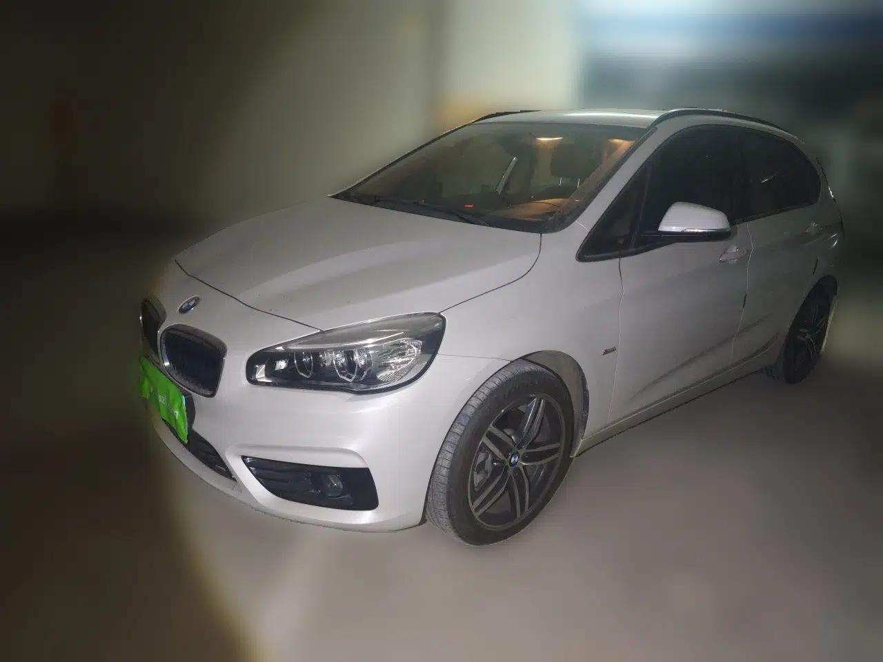 BMW 2 Series Active Tourer 2016 218i Sports Design Package — миниатюра 1
