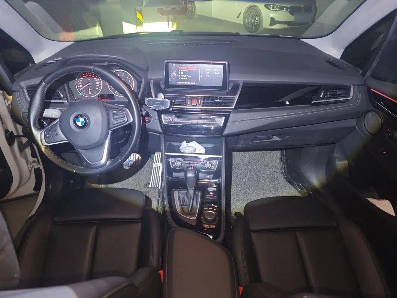 BMW 2 Series Active Tourer 2016 218i Sports Design Package — миниатюра 6