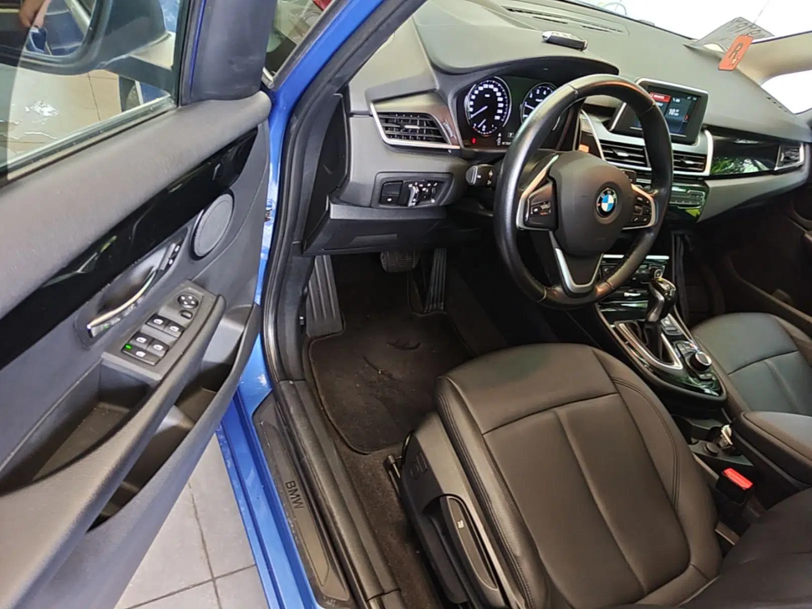 BMW 2 Series Active Tourer 2019 218i Leading Model — миниатюра 18