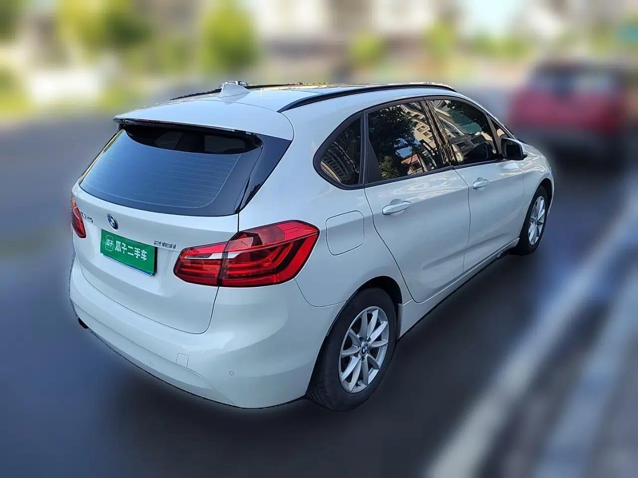 BMW 2 Series Active Tourer 2016 218i Fashion Model — миниатюра 6