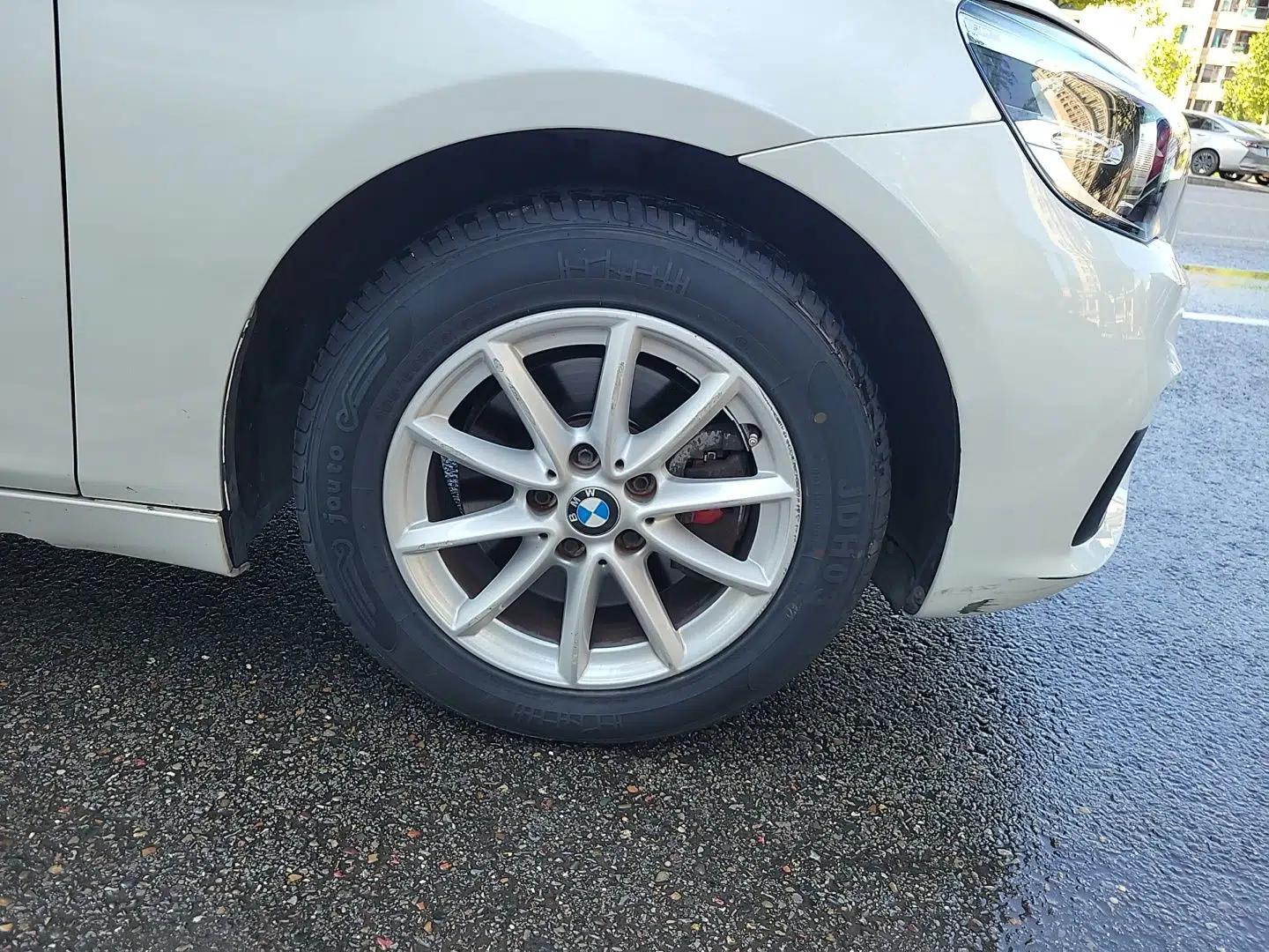 BMW 2 Series Active Tourer 2016 218i Fashion Model — миниатюра 8