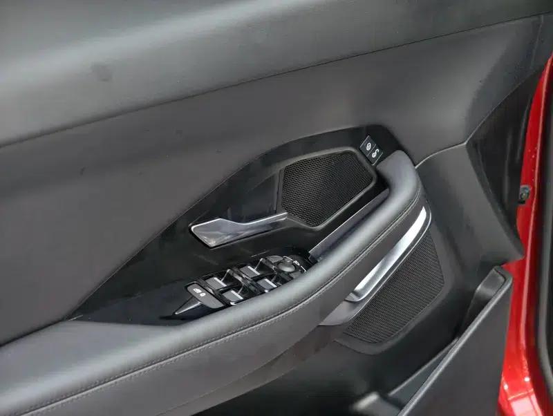 Jaguar E-PACE 2018 P200 S (China VI Emission Standard) — миниатюра 12