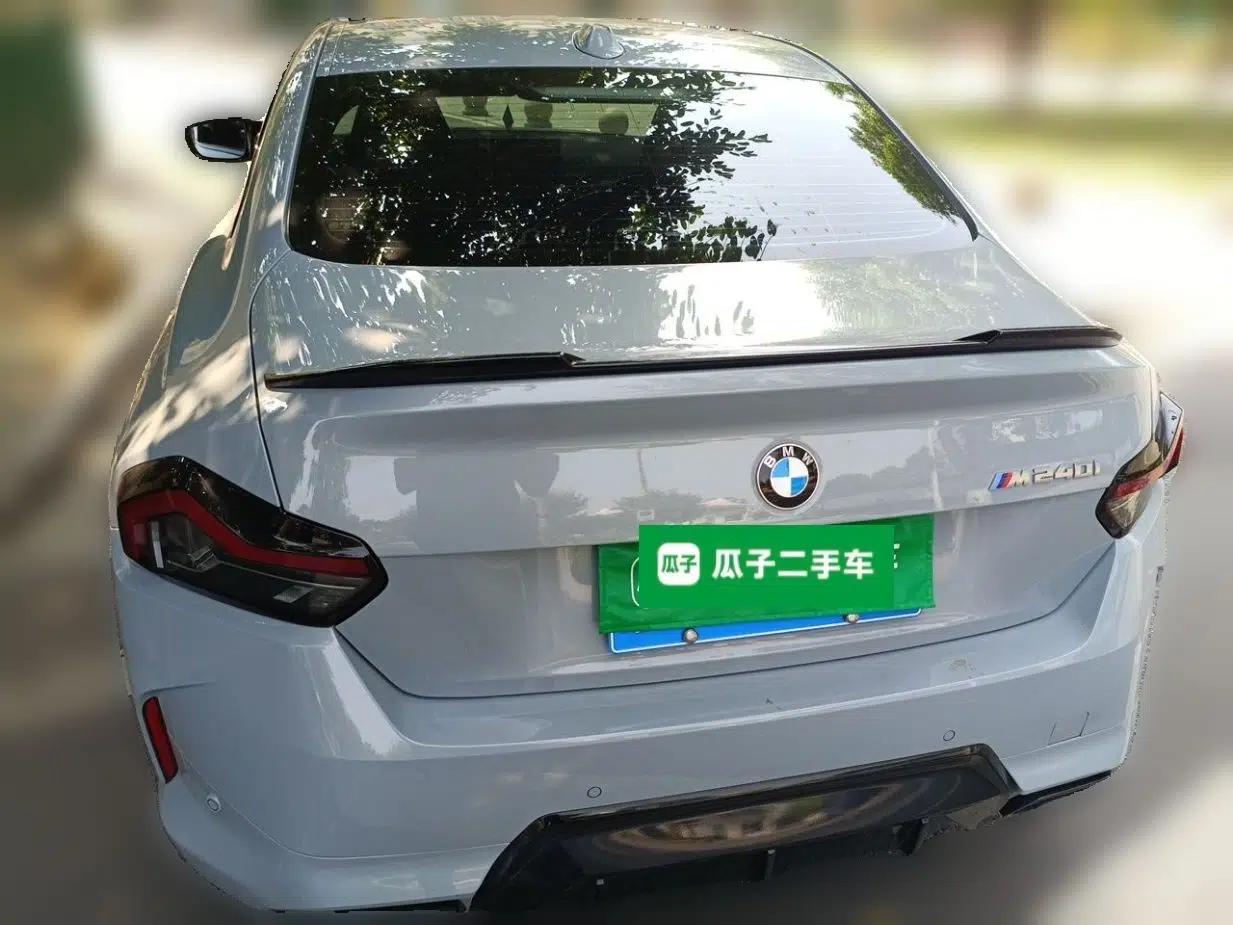 BMW M240i 2024 BMW M240i, automatic transmission, 3.0-liter engine, two-door, four-seater, front-engine, rear-wheel-drive, gasoline-powered. — миниатюра 5