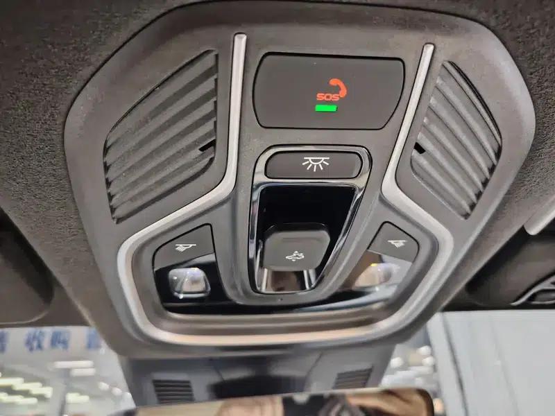 Geely Xingyue L 2025 2.0TD High-Power Automatic Two-Wheel Drive Oriental Star Edition — миниатюра 14
