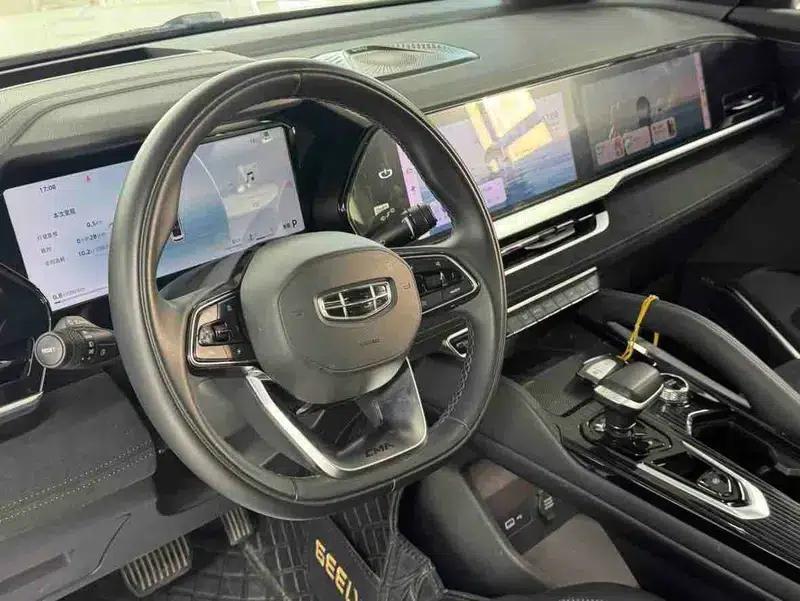 Geely Xingyue L 2024 2.0TD High-Power Automatic Two-Wheel Drive Sky Edition — миниатюра 13
