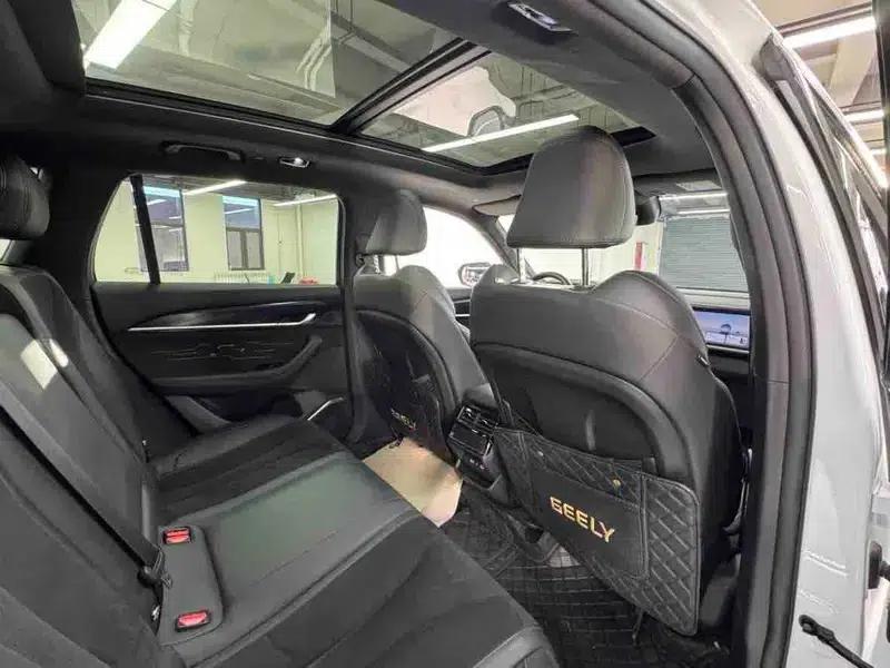 Geely Xingyue L 2024 2.0TD High-Power Automatic Two-Wheel Drive Sky Edition — миниатюра 16