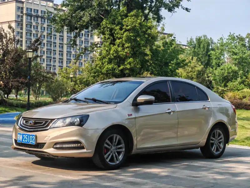 Geely Emgrand 2015 Sedan 1.3T CVT Upgrade Edition — миниатюра 1