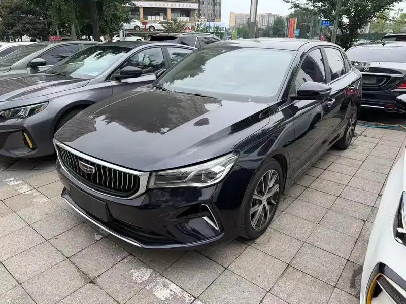Geely Emgrand 2022 4th Generation 1.5L CVT Flagship Edition — миниатюра 1