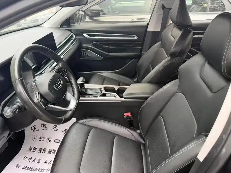 Geely Emgrand 2022 4th Generation 1.5L CVT Flagship Edition — миниатюра 15