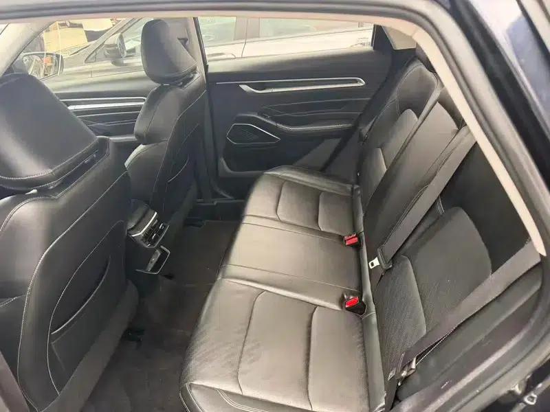 Geely Emgrand 2022 4th Generation 1.5L CVT Flagship Edition — миниатюра 16