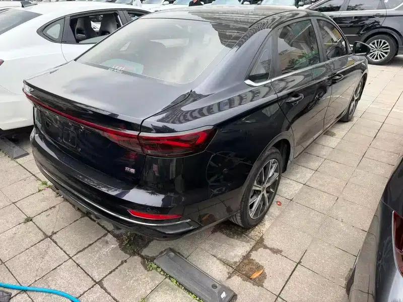Geely Emgrand 2022 4th Generation 1.5L CVT Flagship Edition — миниатюра 6