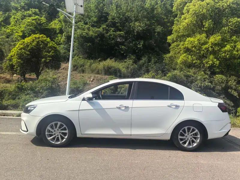 Geely Emgrand 2021 UP 1.5L CVT Upward Edition — миниатюра 4