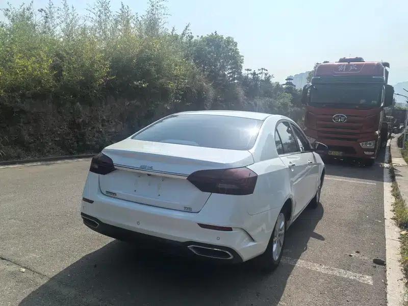Geely Emgrand 2021 UP 1.5L CVT Upward Edition — миниатюра 7