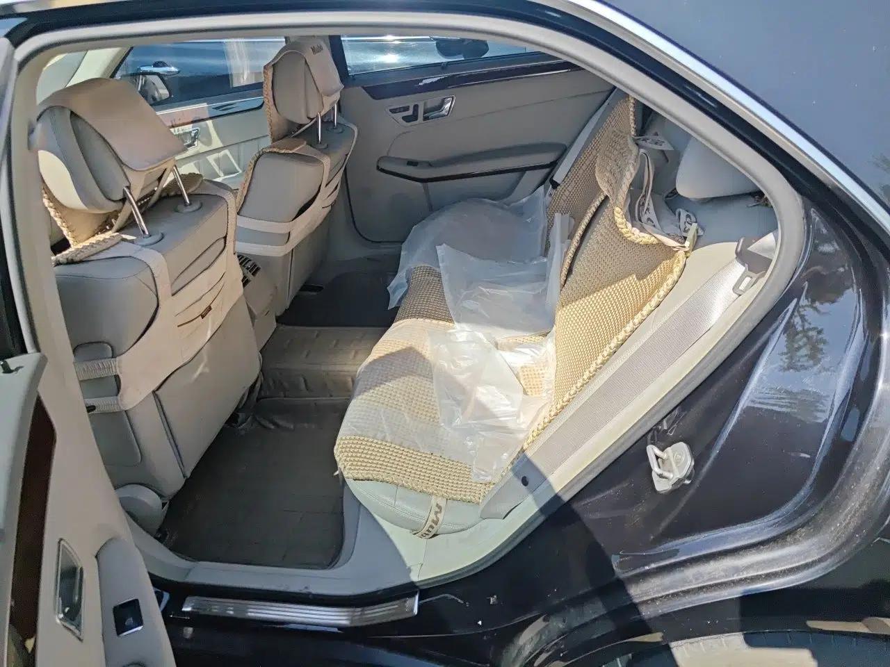 Mercedes-Benz E-Class 2011 E 200 L CGI Elegant Model — миниатюра 17