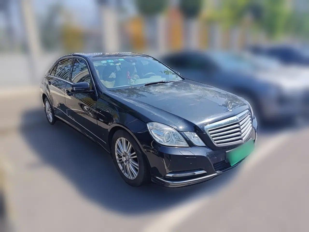 Mercedes-Benz E-Class 2011 E 200 L CGI Elegant Model — миниатюра 3